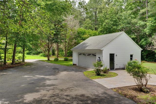6216 Pine Slash Rd, Mechanicsville, VA 23116