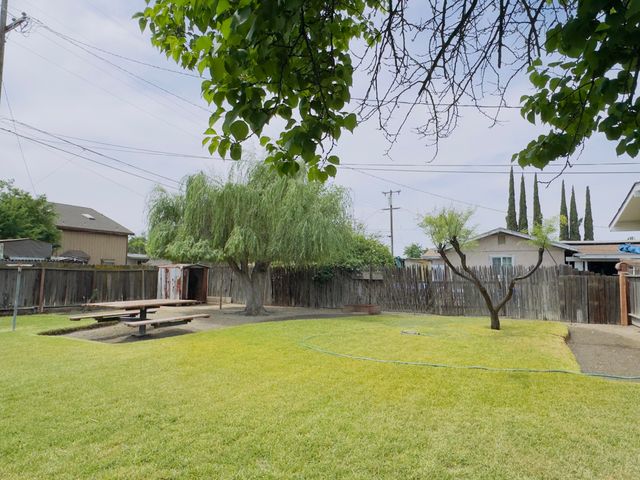 1205 Bell Avenue, Corcoran, CA 93212