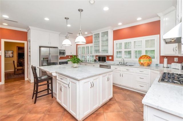 421 Tuthill Lane, Mobile, AL 36608