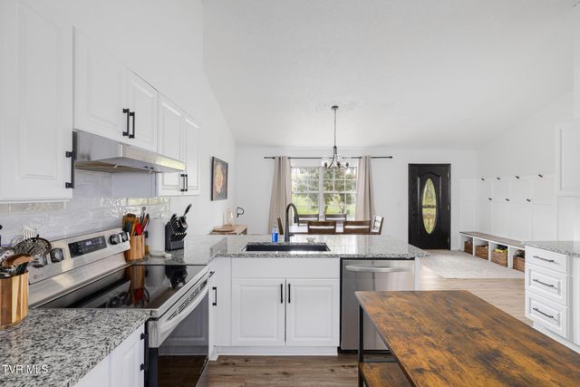 1069 Gray Station Road, Gray, TN 37615