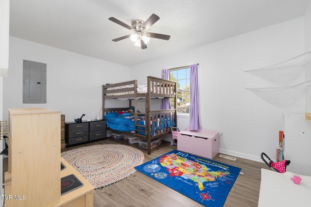 1069 Gray Station Road, Gray, TN 37615