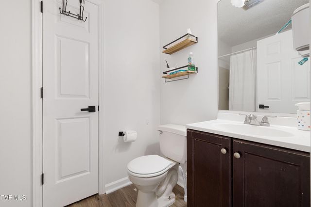 1069 Gray Station Road, Gray, TN 37615