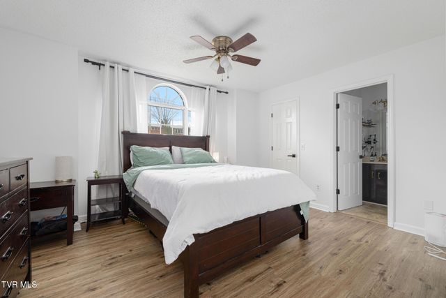 1069 Gray Station Road, Gray, TN 37615