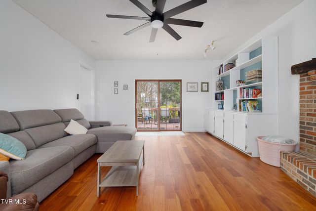 1069 Gray Station Road, Gray, TN 37615