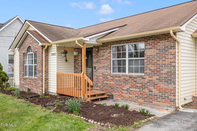 1069 Gray Station Road, Gray, TN 37615