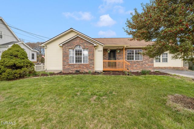 1069 Gray Station Road, Gray, TN 37615