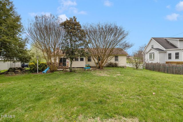 1069 Gray Station Road, Gray, TN 37615