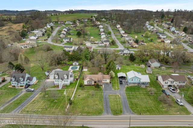 1069 Gray Station Road, Gray, TN 37615