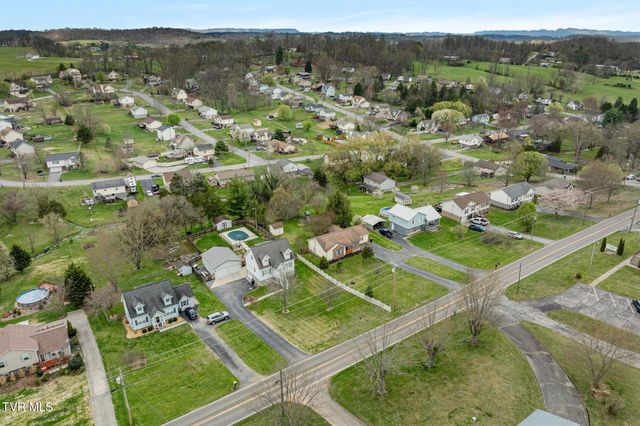 1069 Gray Station Road, Gray, TN 37615