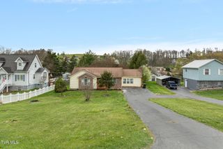 1069 Gray Station Road, Gray, TN 37615