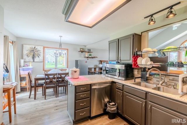 14831 Bitternut Lane, Fort Wayne, IN 46814