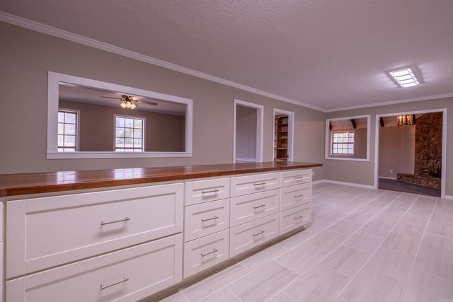 3636 T. P. White Dr, Jacksonville, AR 72076