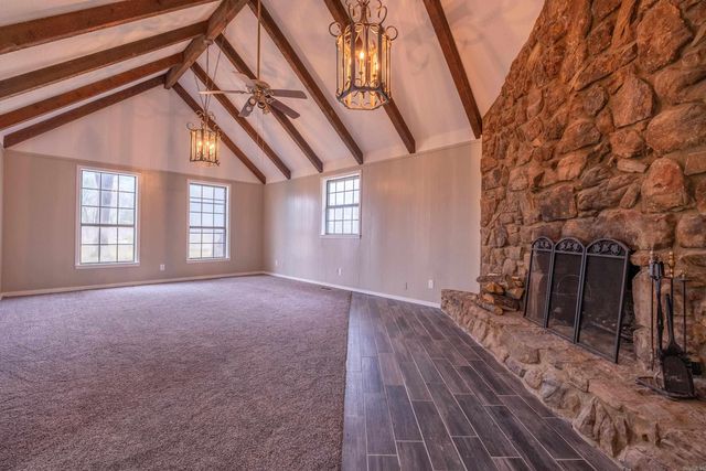 3636 T. P. White Dr, Jacksonville, AR 72076