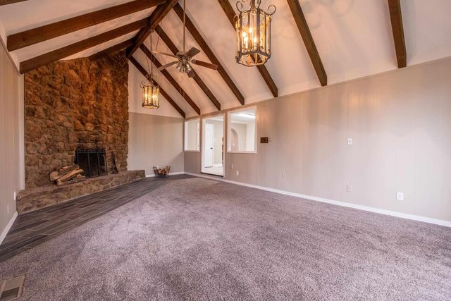 3636 T. P. White Dr, Jacksonville, AR 72076