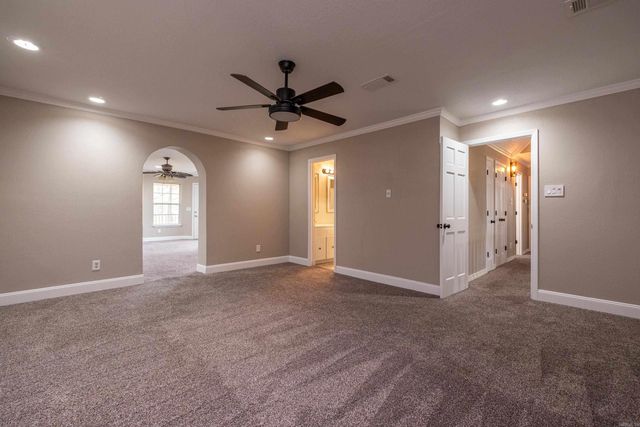 3636 T. P. White Dr, Jacksonville, AR 72076