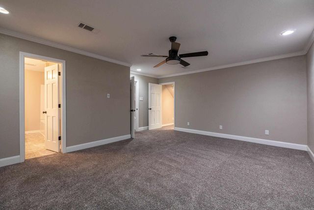 3636 T. P. White Dr, Jacksonville, AR 72076