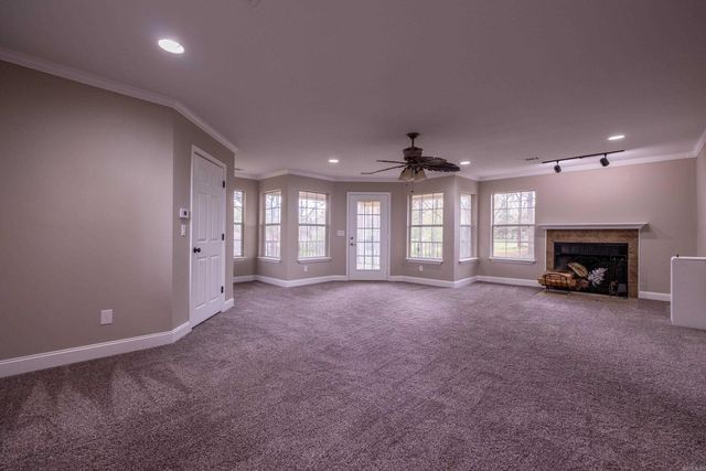 3636 T. P. White Dr, Jacksonville, AR 72076