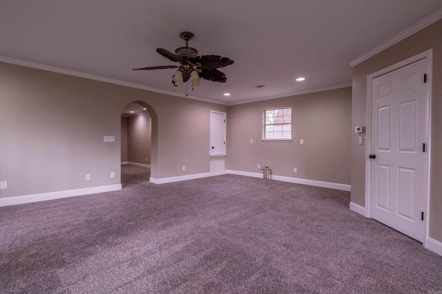 3636 T. P. White Dr, Jacksonville, AR 72076