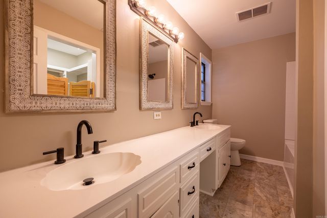 3636 T. P. White Dr, Jacksonville, AR 72076