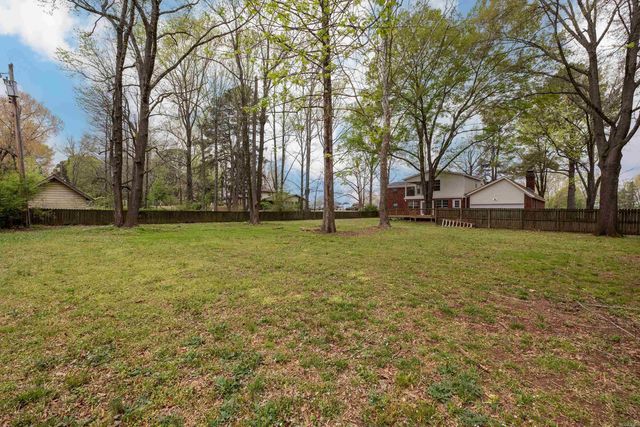 3636 T. P. White Dr, Jacksonville, AR 72076