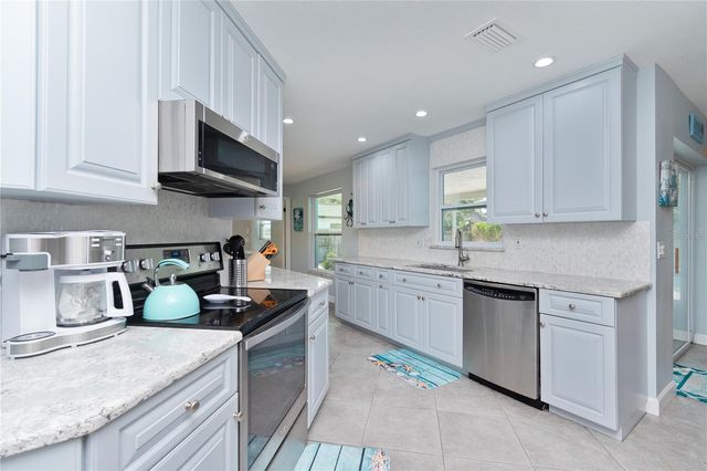 1250 DINNERBELL LANE E, Dunedin, FL 34698