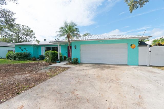 1250 DINNERBELL LANE E, Dunedin, FL 34698