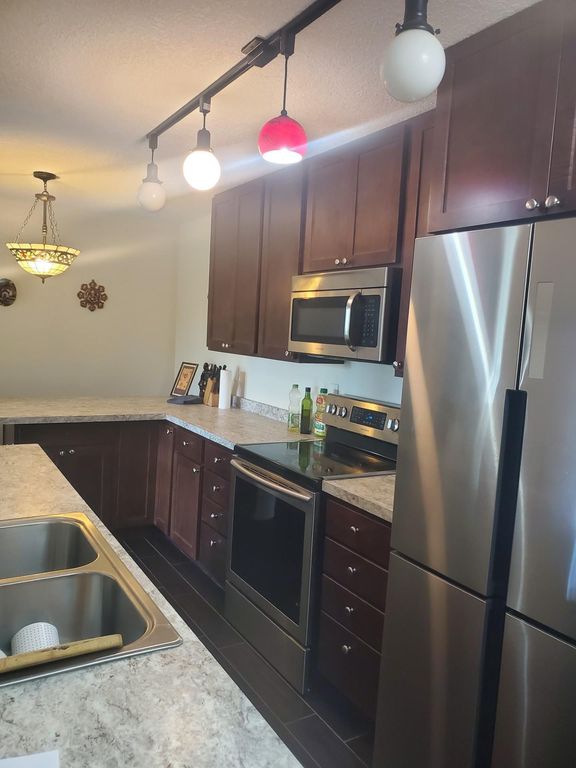 12826 Nicollet Avenue 202, Burnsville, MN 55337 — photo 3