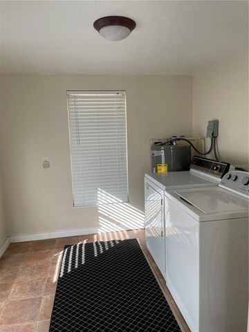 13950 SE HIGHWAY 42, Weirsdale, FL 32195