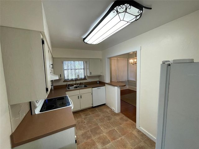 13950 SE HIGHWAY 42, Weirsdale, FL 32195