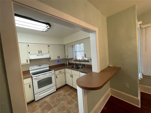 13950 SE HIGHWAY 42, Weirsdale, FL 32195