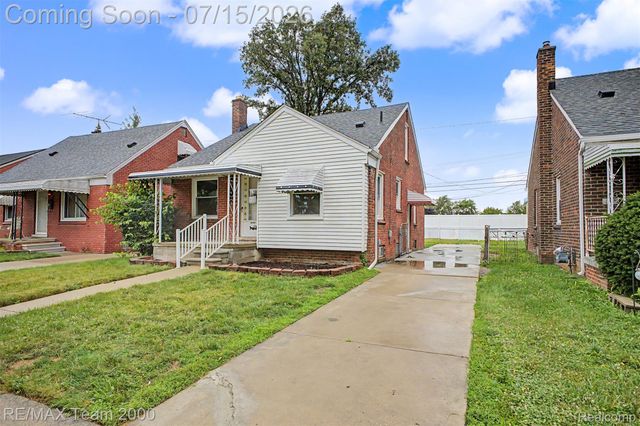 1670 Riverbank Street, Lincoln Park, MI 48146