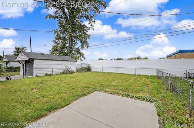 1670 Riverbank Street, Lincoln Park, MI 48146