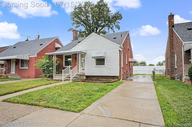 1670 Riverbank Street, Lincoln Park, MI 48146