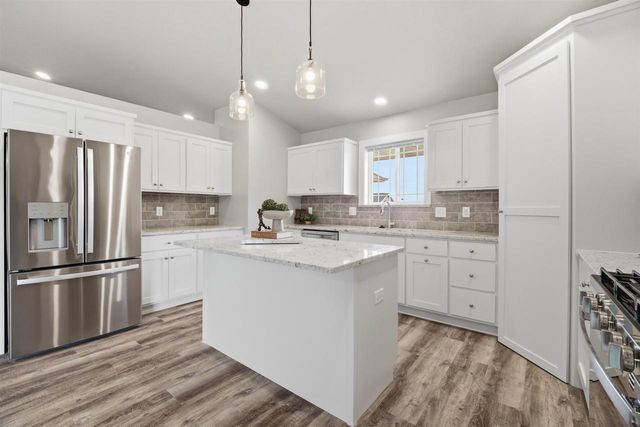 W7097 JACLYN LANE, Greenville, WI 54942