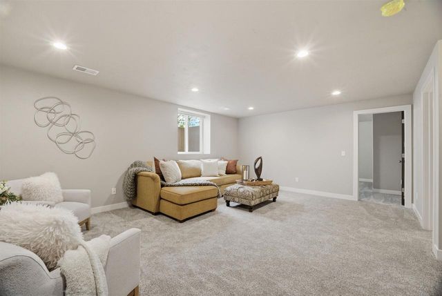 W7097 JACLYN LANE, Greenville, WI 54942