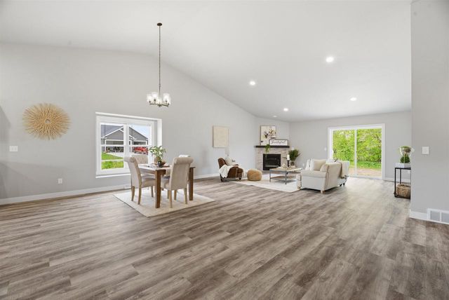 W7097 JACLYN LANE, Greenville, WI 54942