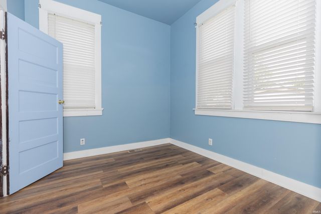 1205 S Kentucky Avenue, Evansville, IN 47714