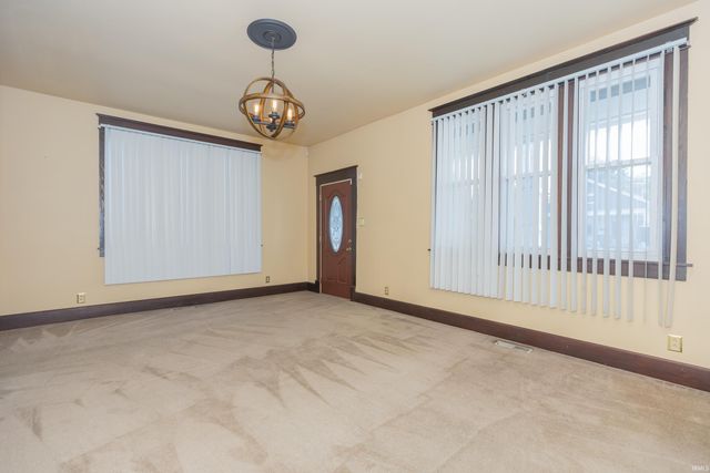 1205 S Kentucky Avenue, Evansville, IN 47714