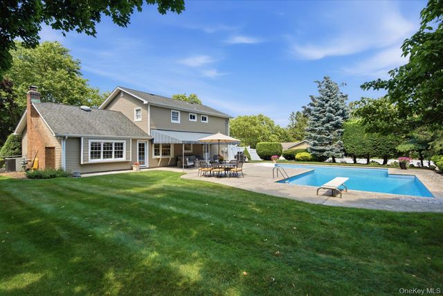 26 Lorijean Lane, East Northport, NY 11731