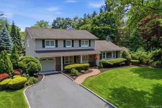 26 Lorijean Lane, East Northport, NY 11731