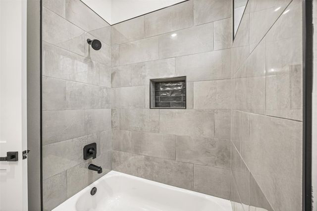 525 County Road 6617, Dayton, TX 77535