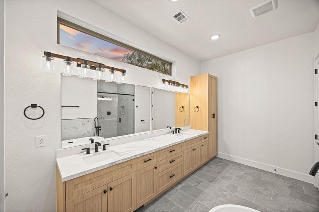 525 County Road 6617, Dayton, TX 77535