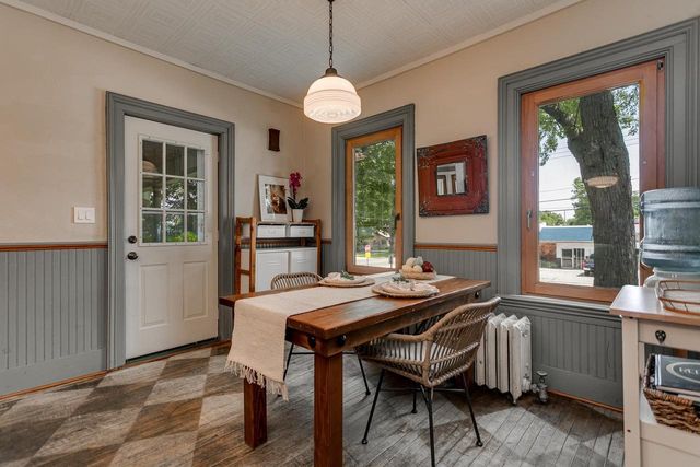 1001 S LAWE STREET, Appleton, WI 54915