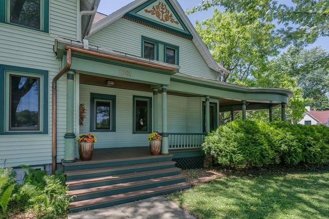 1001 S LAWE STREET, Appleton, WI 54915