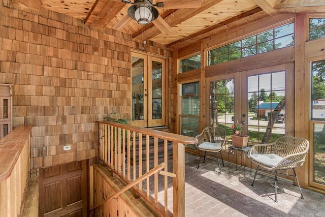 1001 S LAWE STREET, Appleton, WI 54915