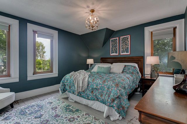 1001 S LAWE STREET, Appleton, WI 54915