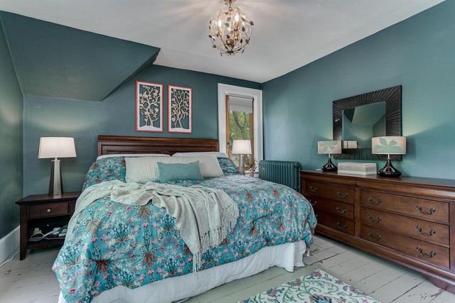 1001 S LAWE STREET, Appleton, WI 54915