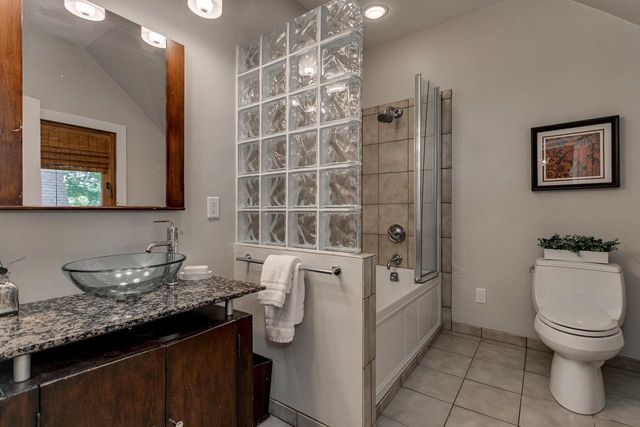 1001 S LAWE STREET, Appleton, WI 54915