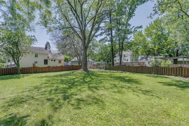 1001 S LAWE STREET, Appleton, WI 54915