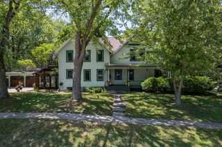 1001 S LAWE STREET, Appleton, WI 54915